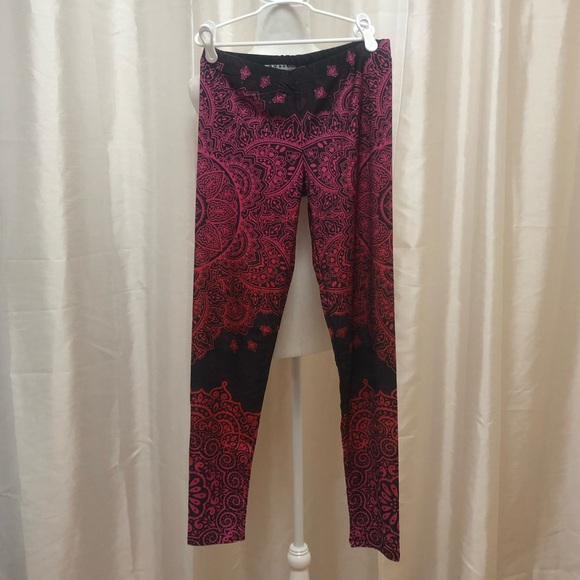 ❗️BOGO❗️Women’s leggings - Picture 4 of 7